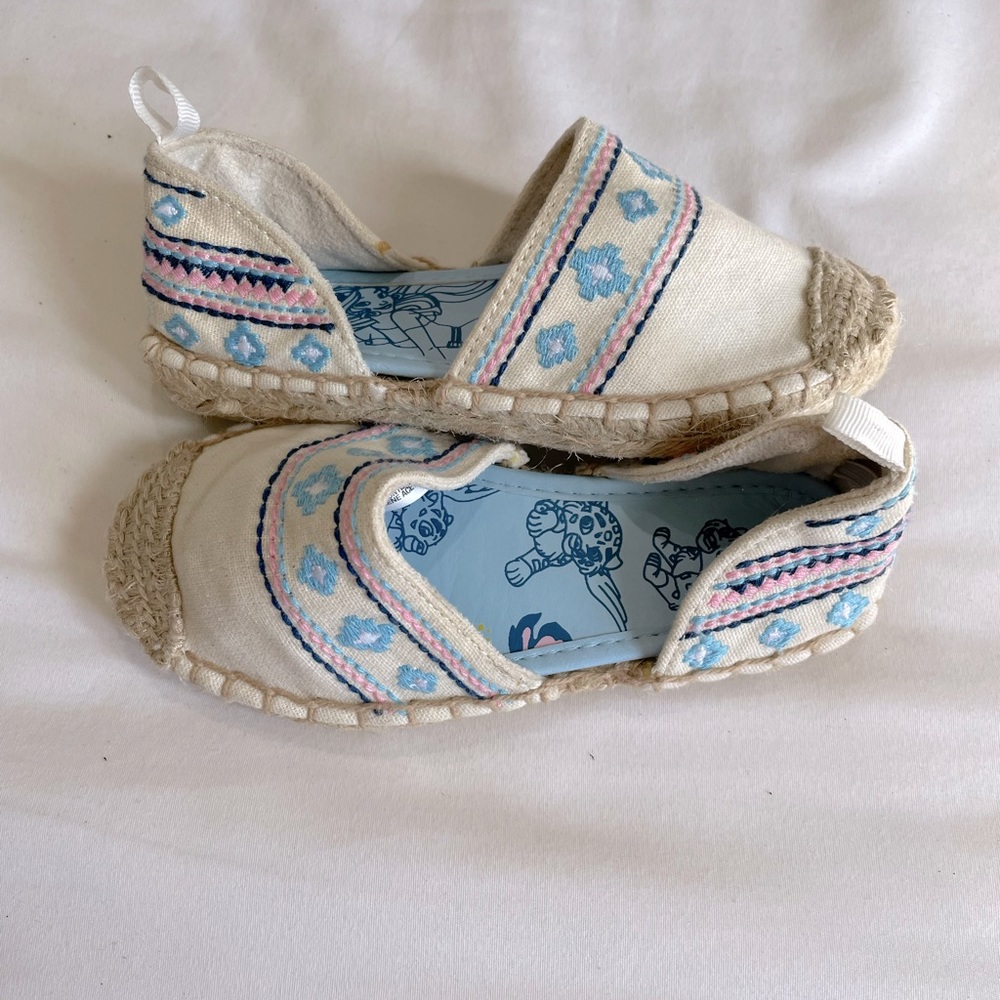 Disney Elena of Avalor flats size 8 brand new